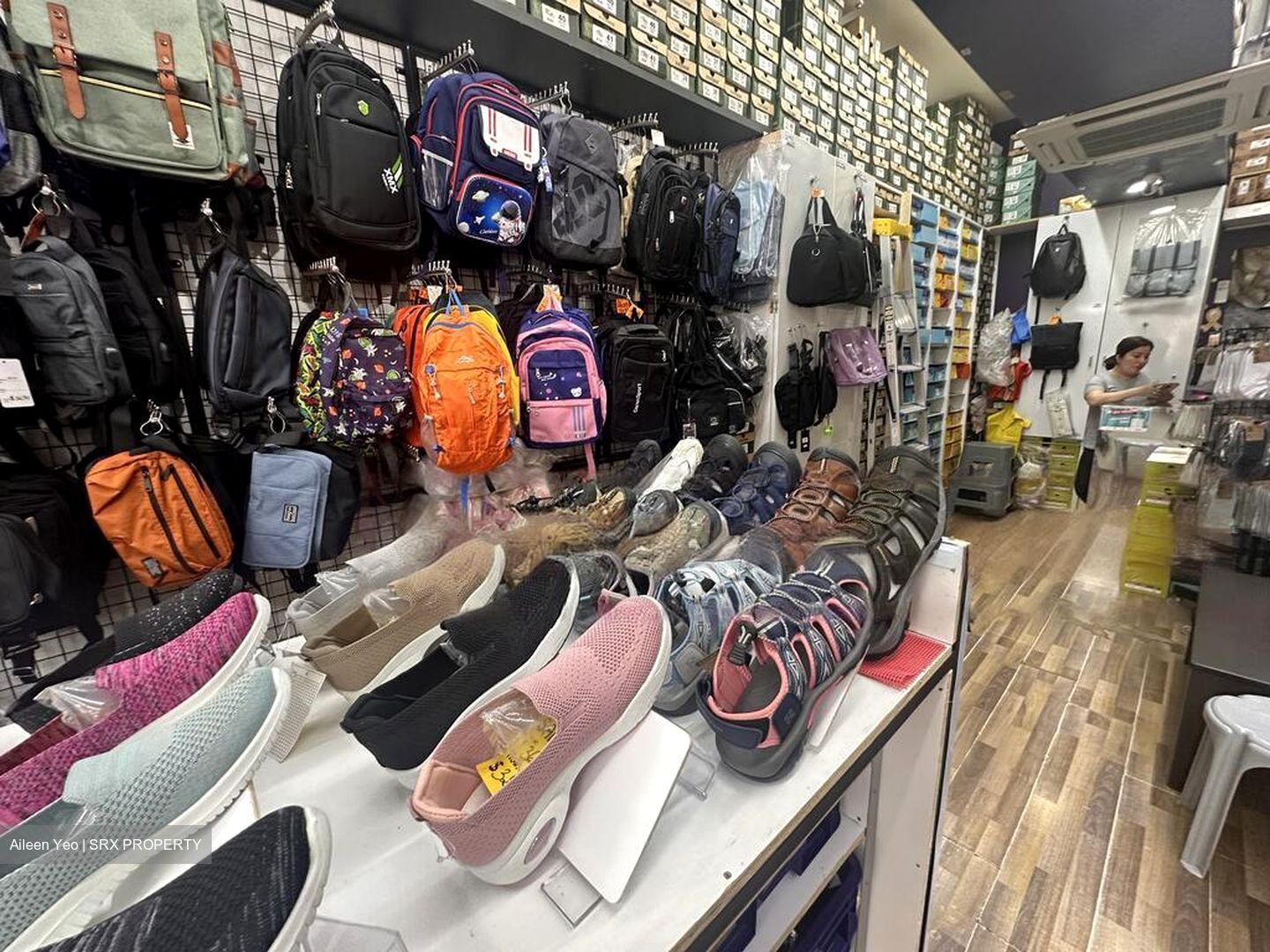 705 ANG MO KIO AVENUE 8 (D20), Shop House #454390601